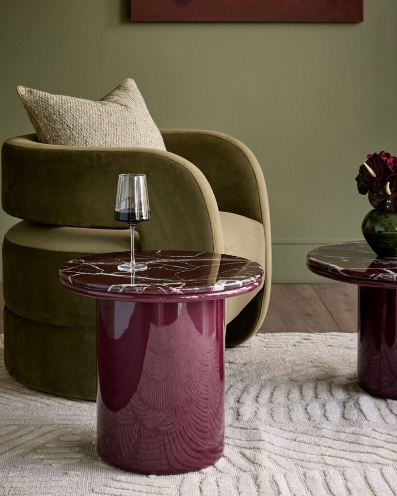 Carlotta red calacatta with Dusk England plum gloss side table Front