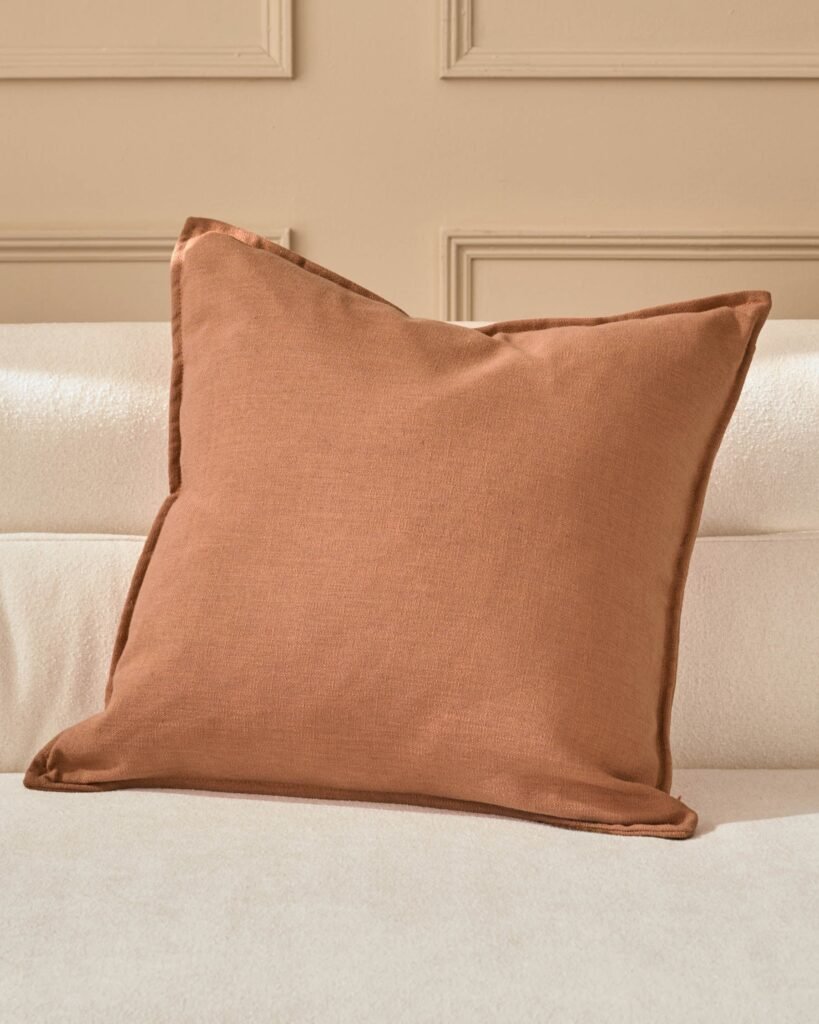 Dusk Delanie rust large cushion Front
