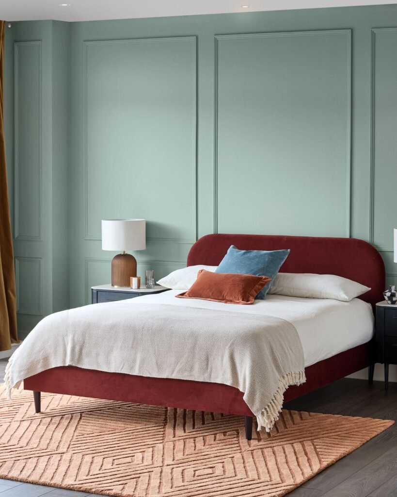 Hampton toffee red Dusk Scotland velvet double bed Front