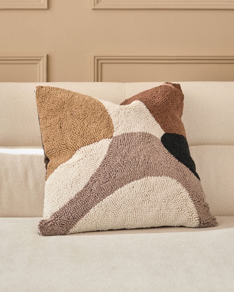 Lennon natural medium cushion – Dusk Scotland Front