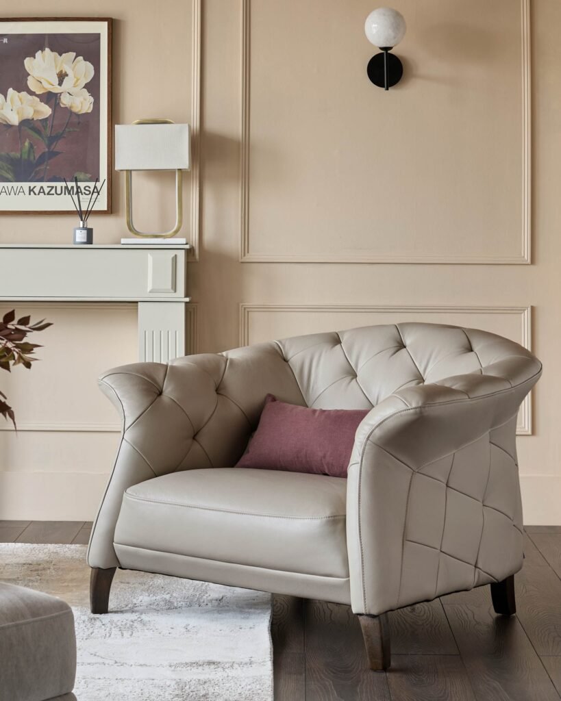 Dusk Luxe natural leather armchair Front