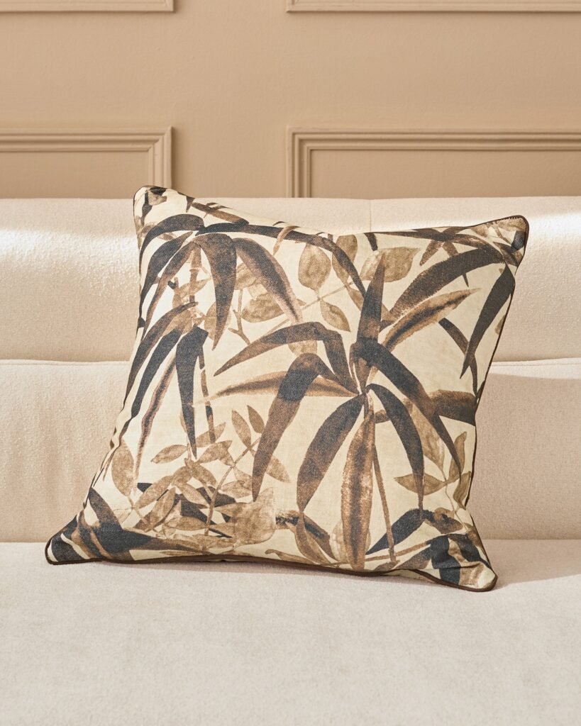 Madeira natural Dusk medium cushion Front