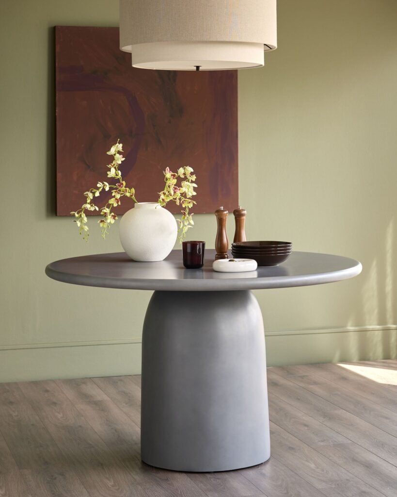 Tesso dark grey 4 seater dining table Front