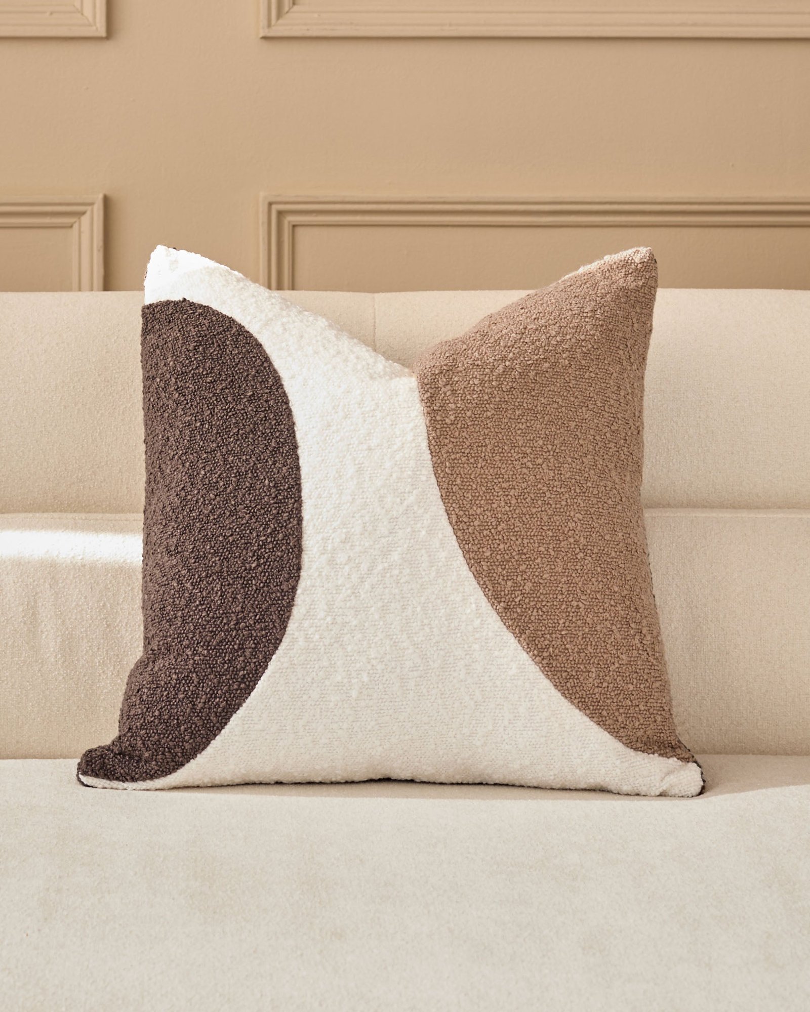 Dusk England Harmony natural medium cushion Front