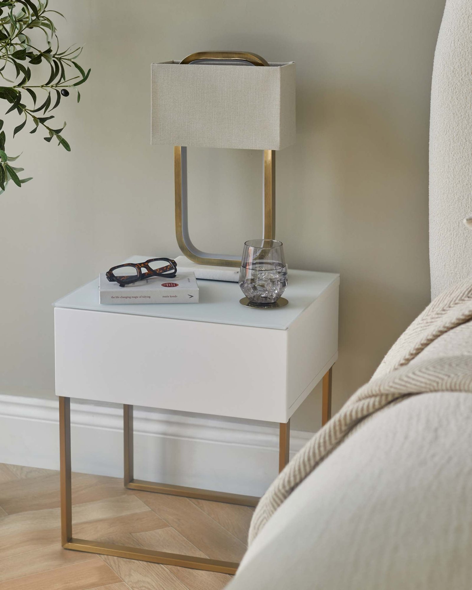 Dusk Scotland Benton Single Drawer White Bedside Table Back