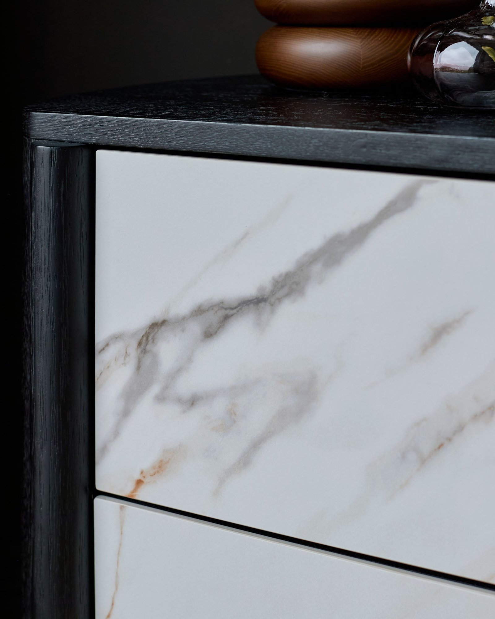Dusk Scotland Orlan natural ceramic bedside table Side