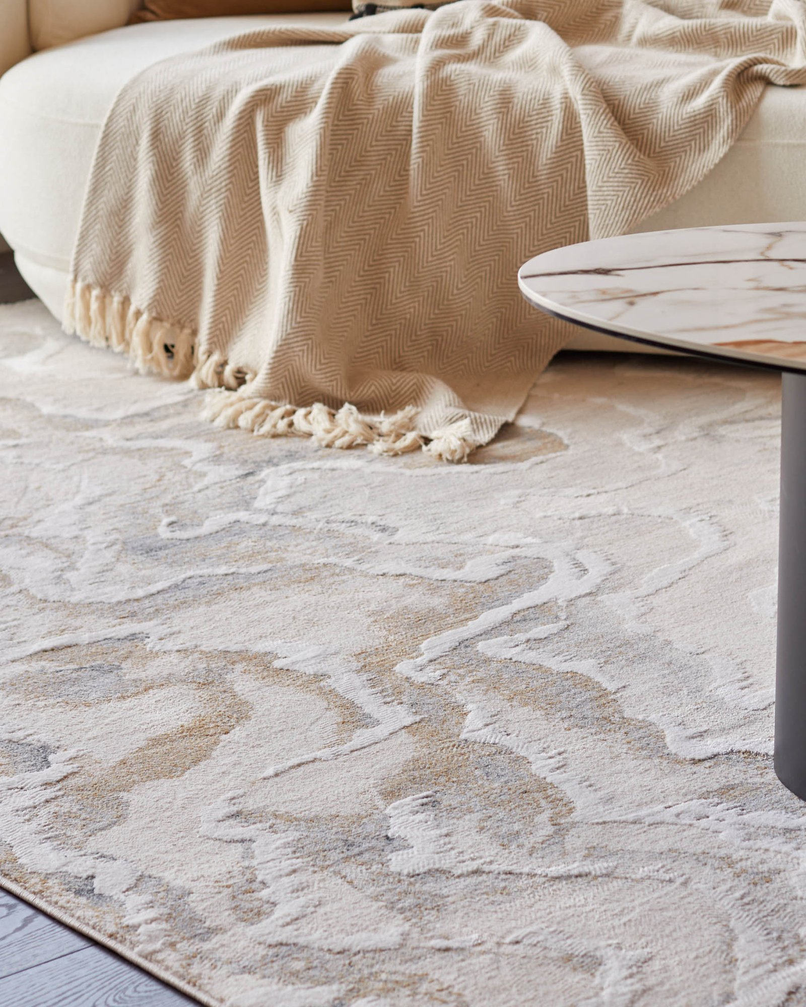 Eden soft silver Dusk England textured medium rug Back